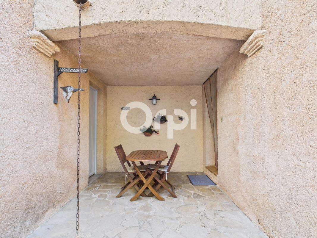 Maison à SAINT-PAUL-EN-FORET