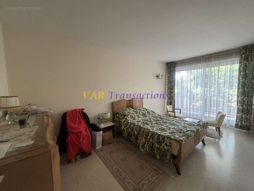 Appartement à SAINT-MANDRIER-SUR-MER