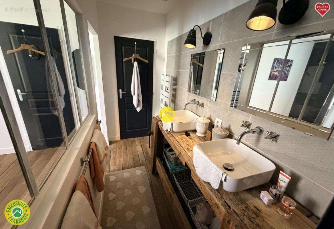 Maison à CHATEAUNEUF-SUR-CHER