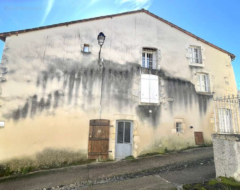 Maison à CHAUVIGNY