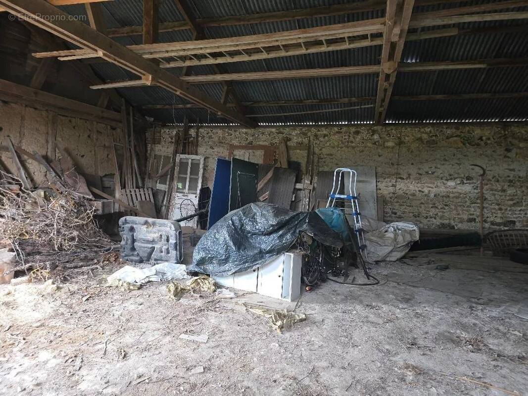 Ensemble immobilier à restaurer - photo 4