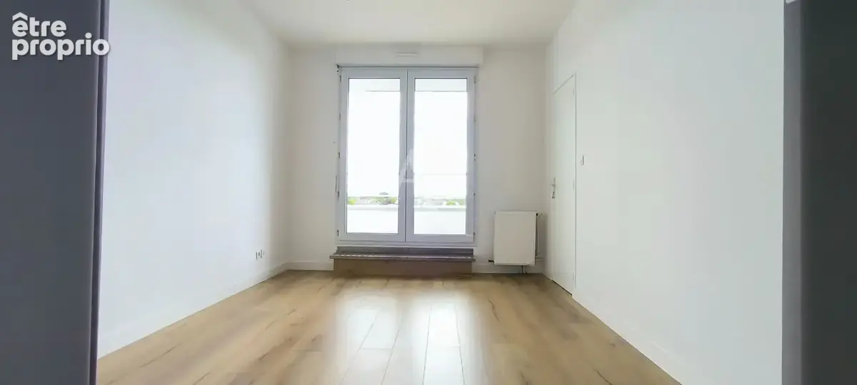 Appartement  traversant Saint Barthelemy d'Anjou 5 pièce(s) 90 m2 - photo 4
