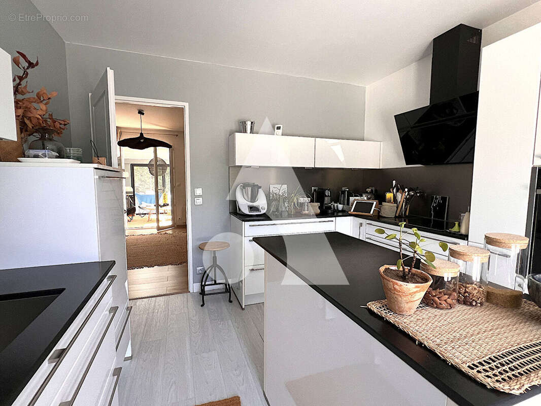 Maison La Clotte 5 pièces 130 m2 - photo 9