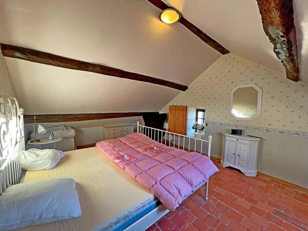 Maison à DUN-LES-PLACES