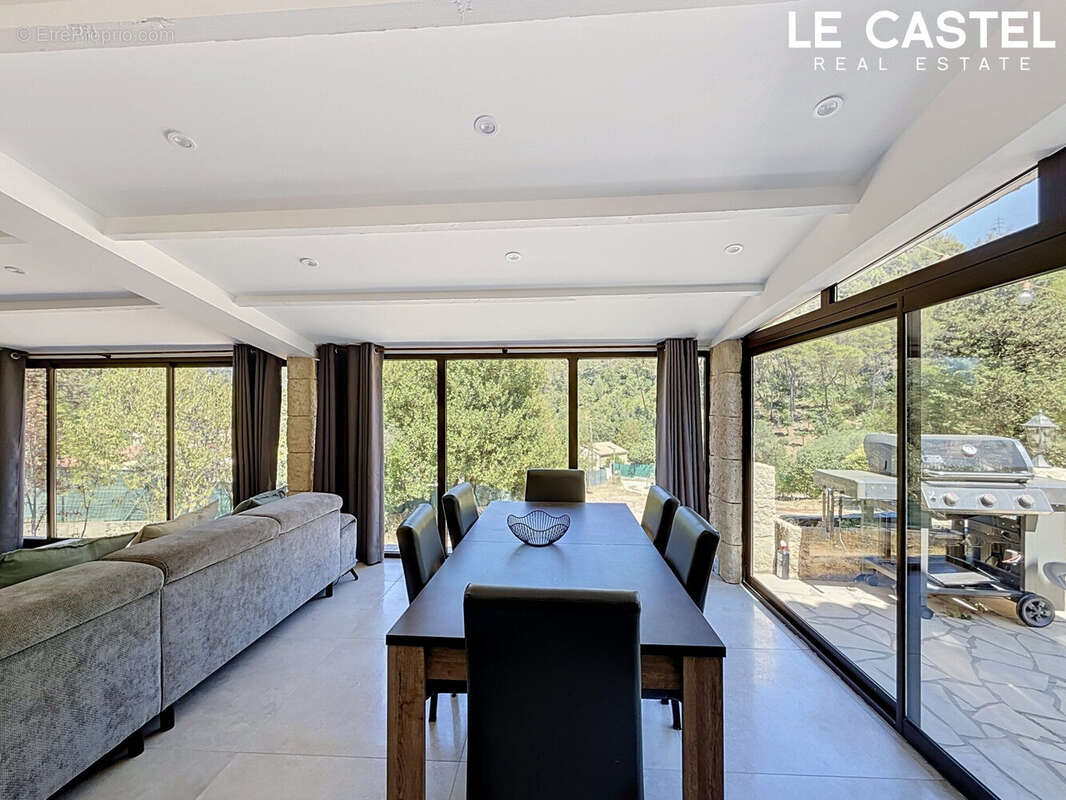 Maison 125 m² à La Destrousse  - photo 6
