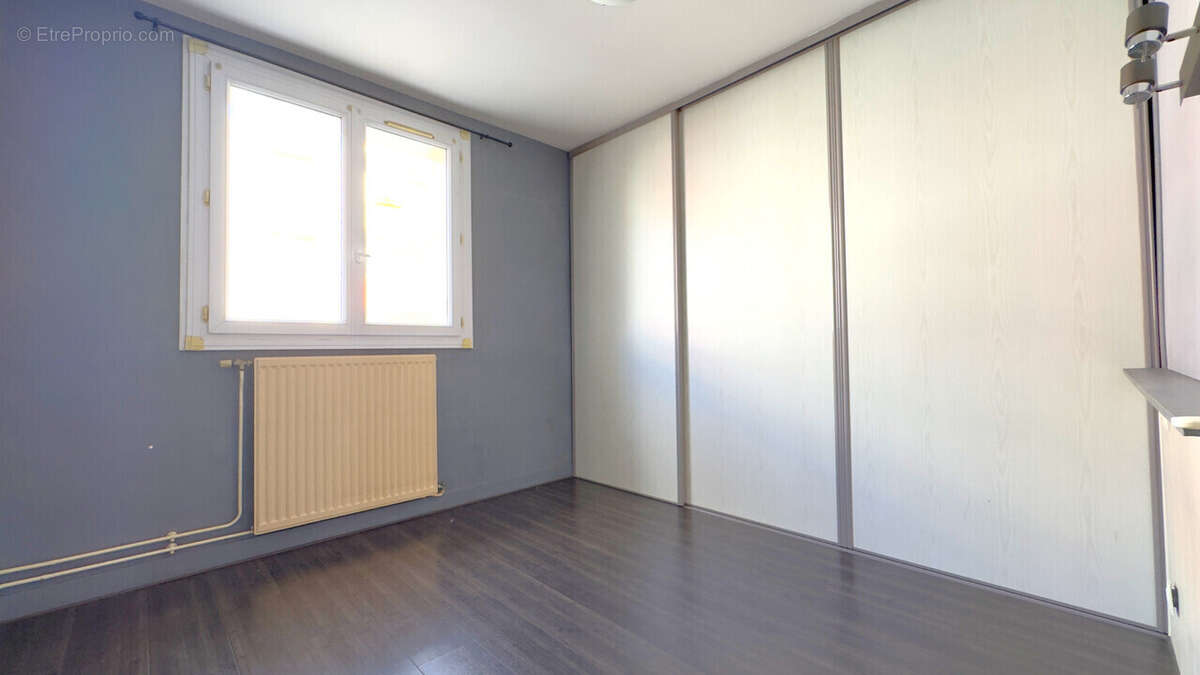 Appartement à FONTAINE