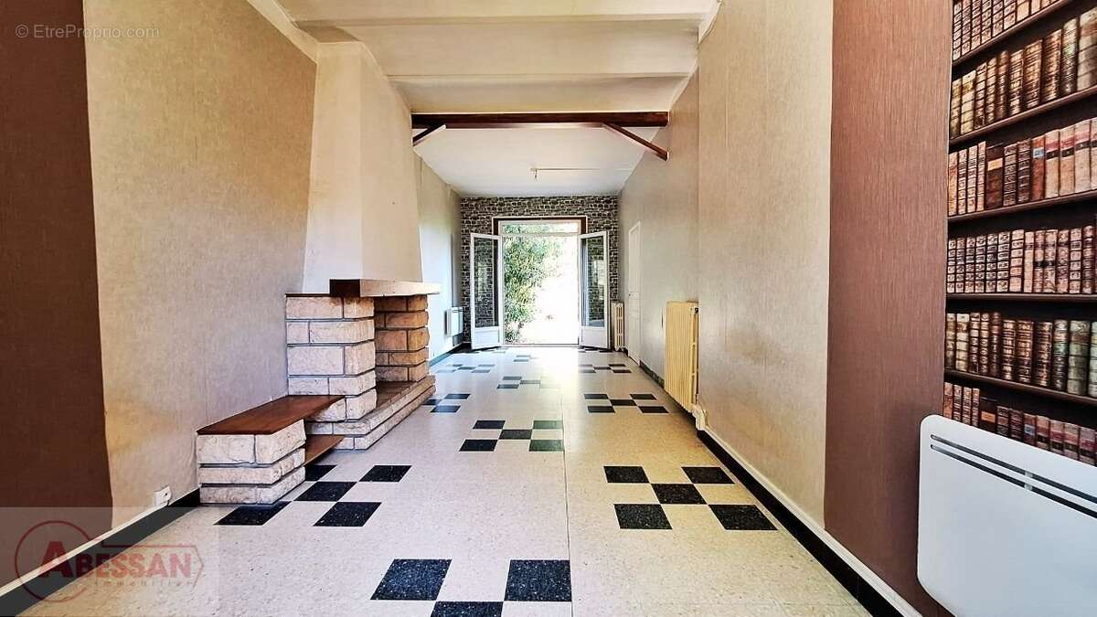 Maison 225 m² à Lezan  - photo 5