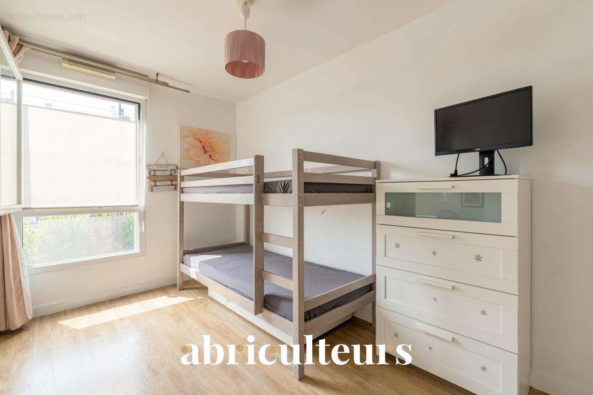 Appartement à GENNEVILLIERS