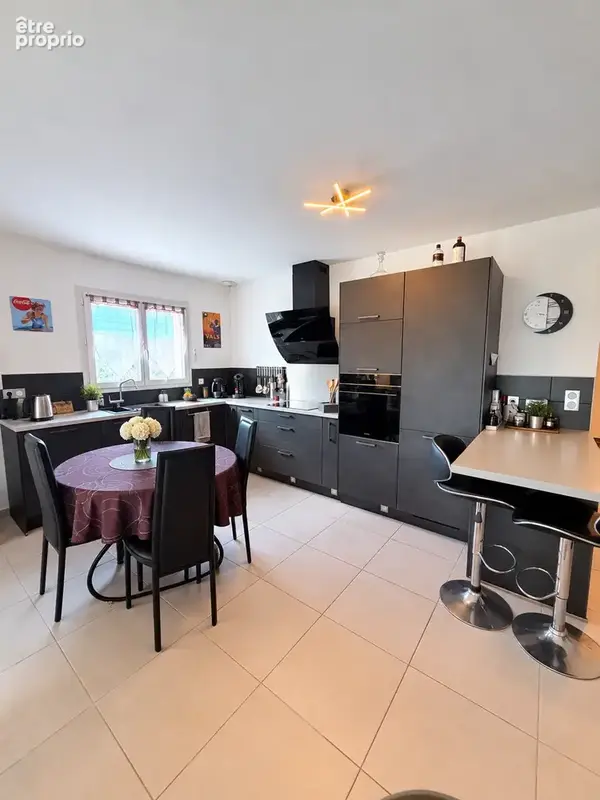 Villa contemporaine, 2 chambres, garage et terrasse avec pergola bioclimatique - photo 4