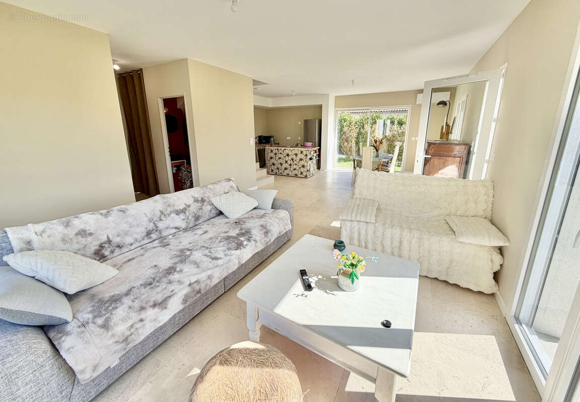 Maison à FORCALQUIER