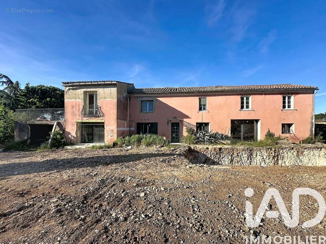 Maison 190 m² à Pouzilhac  - photo 3