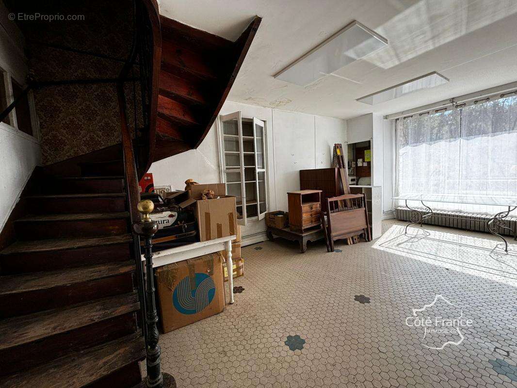 Maison à BAGNAC-SUR-CELE