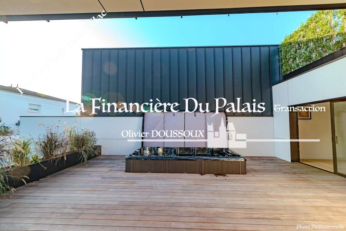 Maison à VAUX-SUR-MER