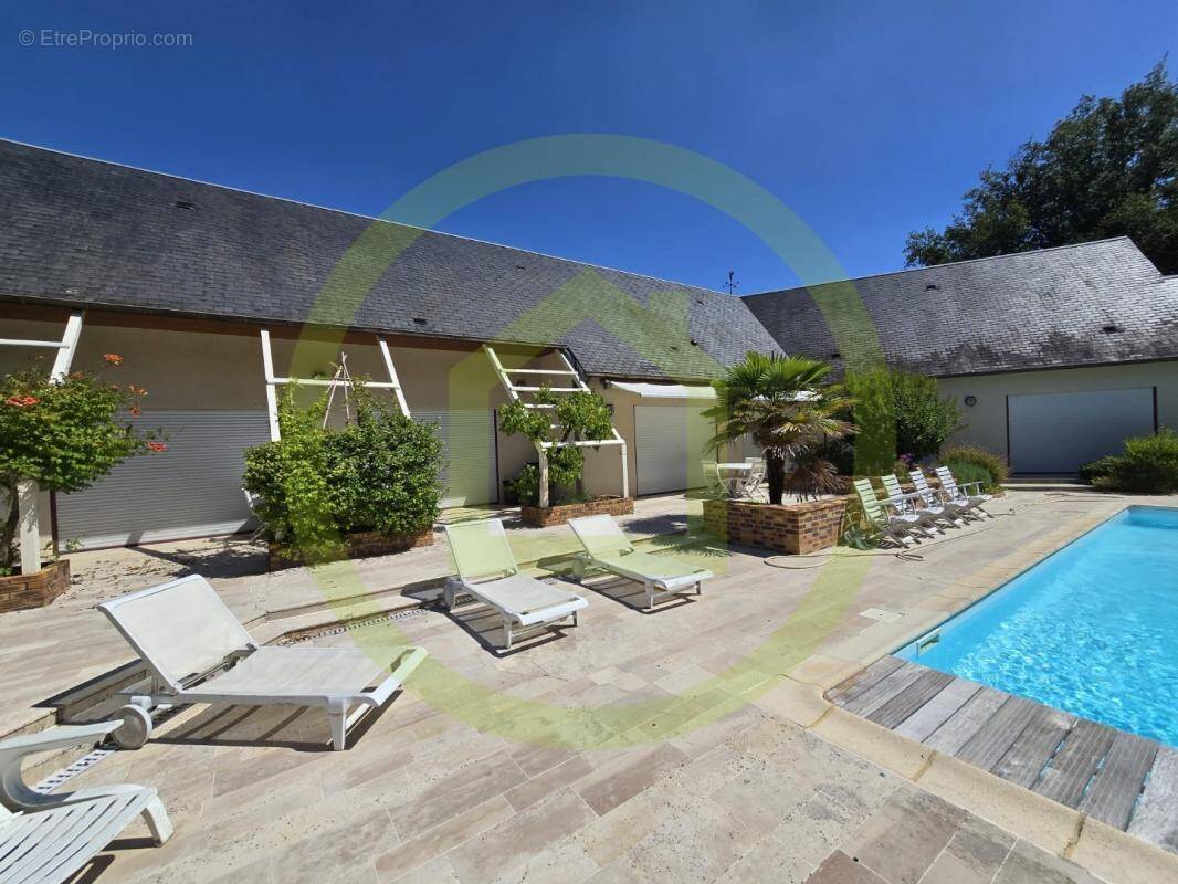 Maison à SAINT-DENIS-EN-VAL