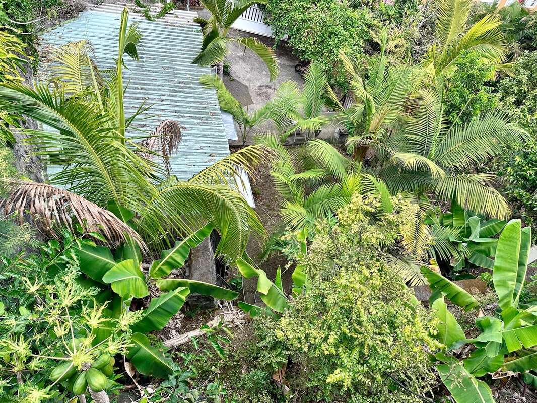 Terrain à LA POSSESSION