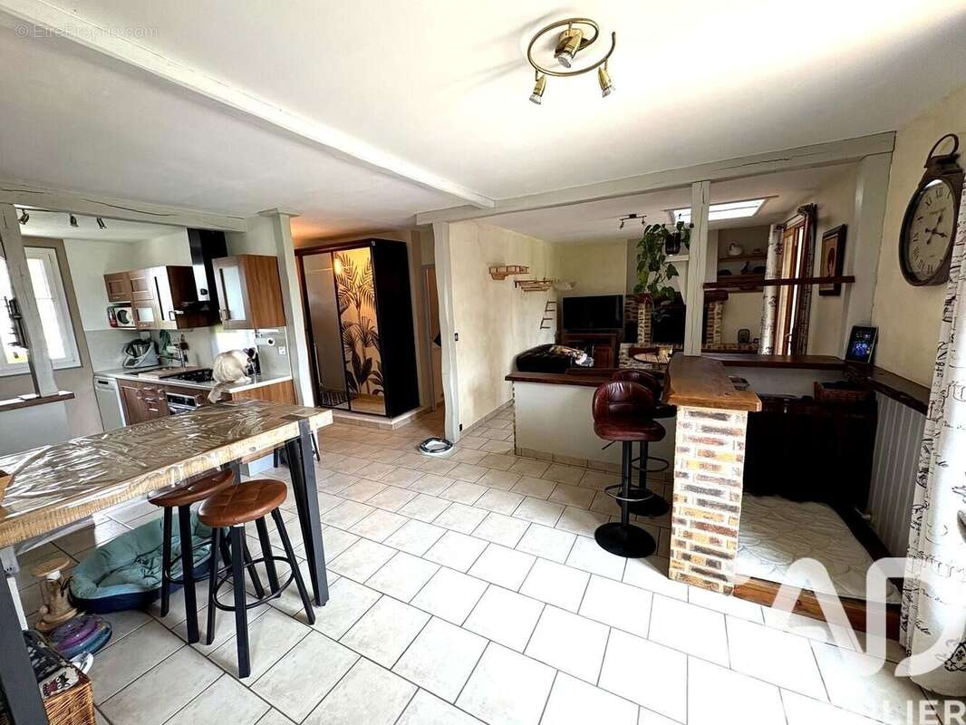 Photo 4 - Maison à ORGERUS