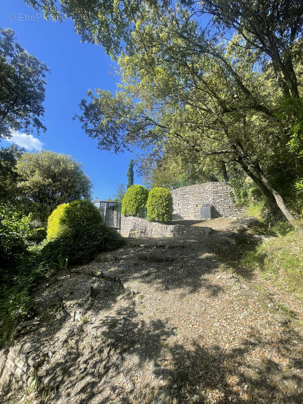 Maison à SUMENE