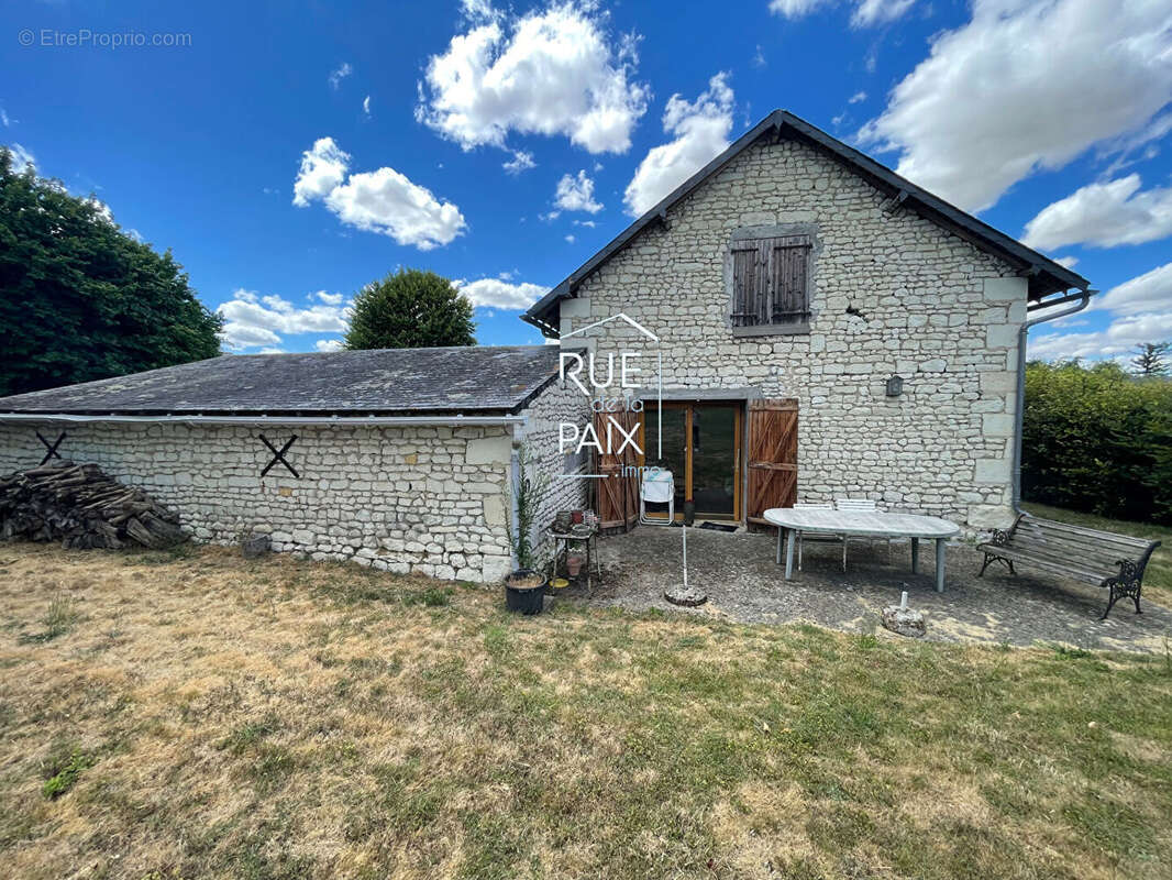 Maisons, Saint-Gervais-Les-Trois-Clochers - photo 2