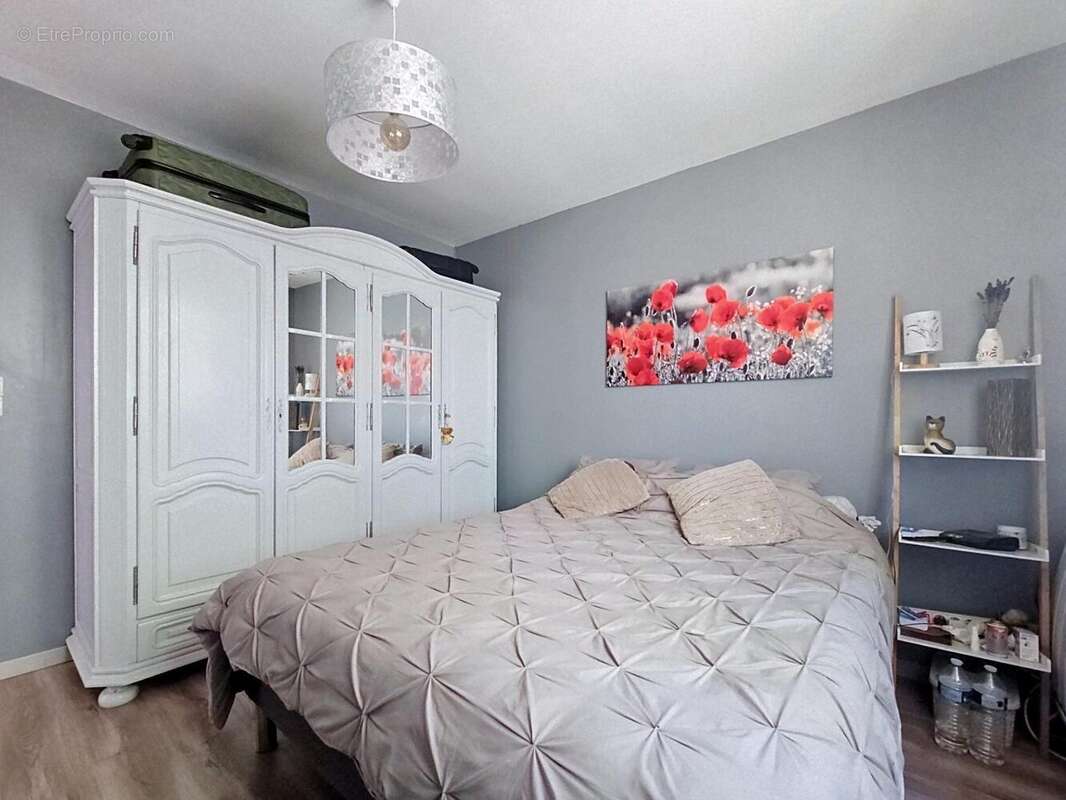 Maison 180 m² à Sainte-Colombe  - photo 8