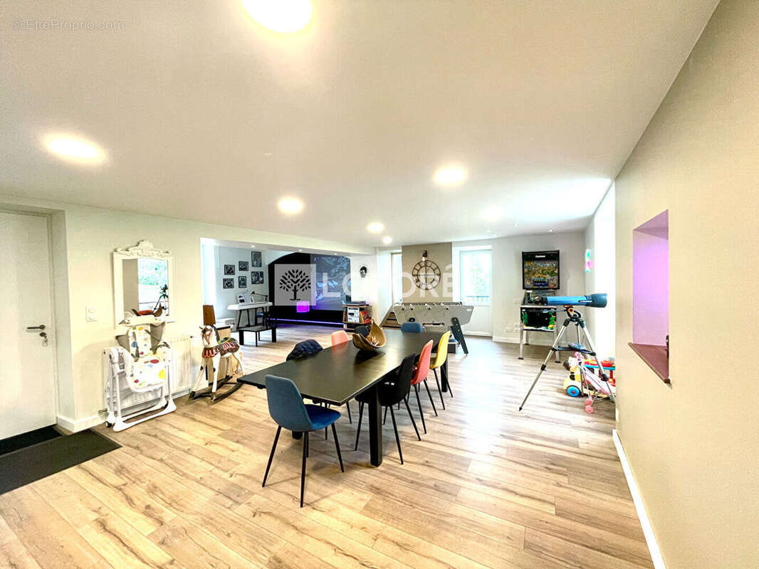 Maison à RIEUPEYROUX