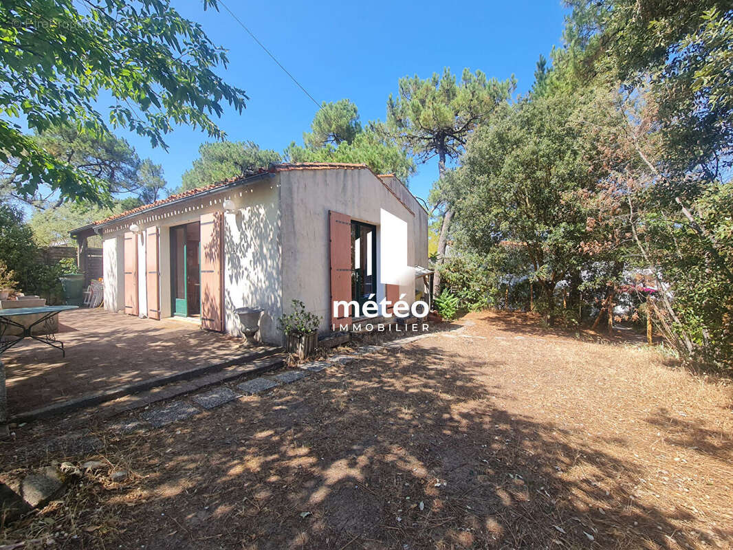 Maison au coeur du parc Clémenceau de la Grière ! - photo 8