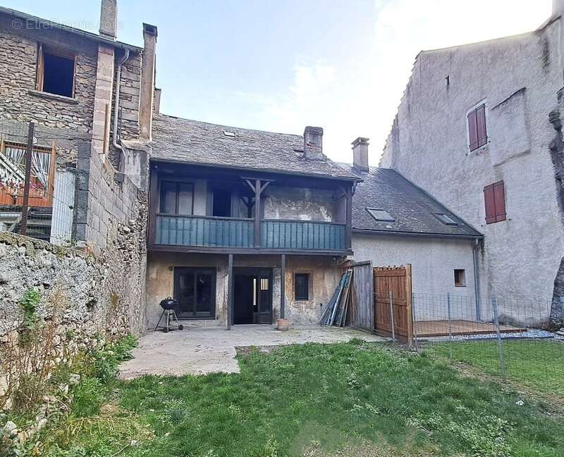 Maison à SARRANCOLIN