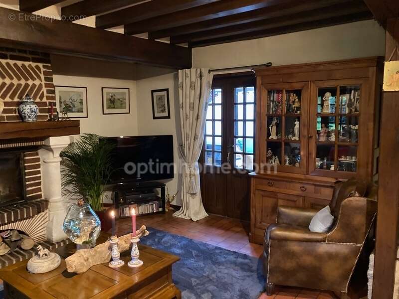 Maison à BONNEVILLE-LA-LOUVET