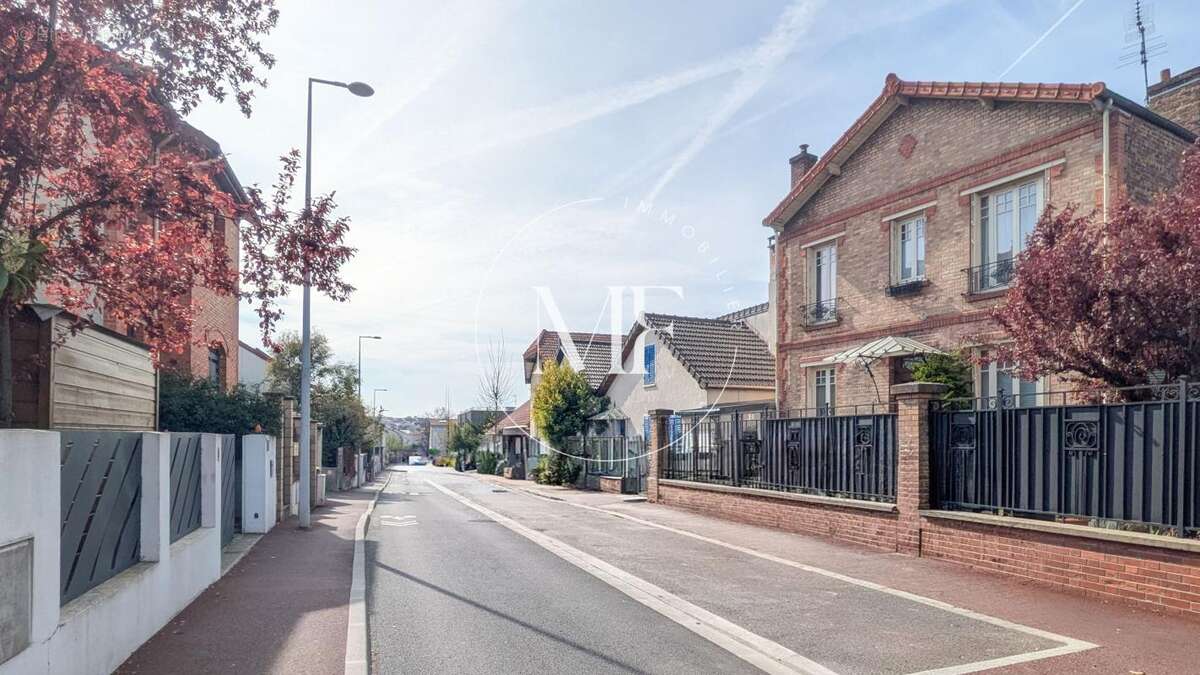 Maison à NANTERRE