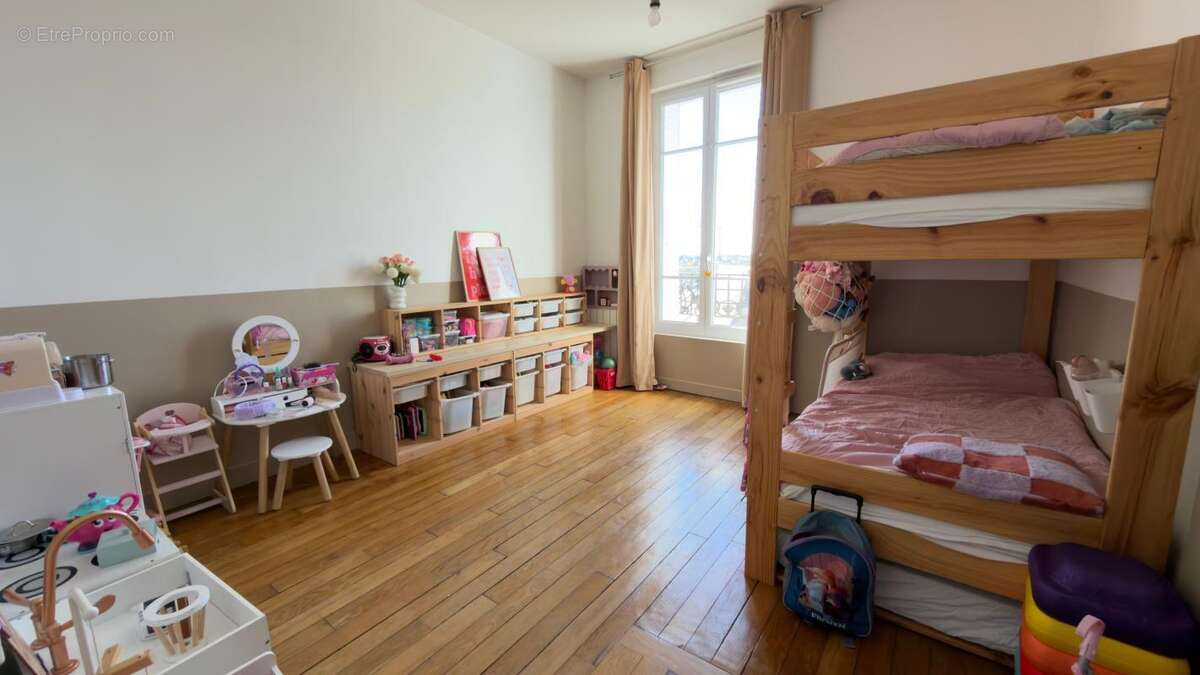 Appartement à NEUILLY-PLAISANCE