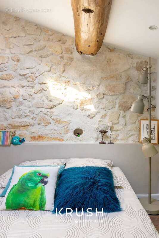 Appartement à MARSEILLE-6E