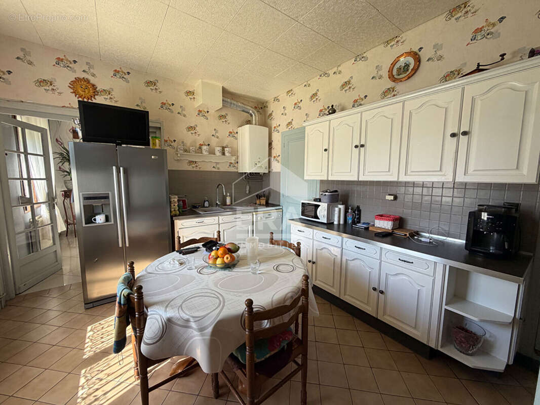Maison à CHARMES
