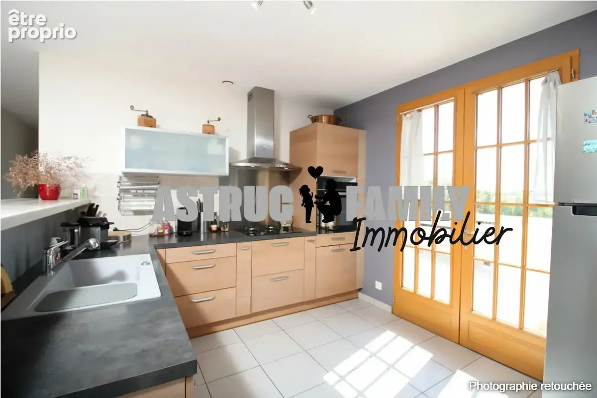 Maison Aigues Mortes 6 pièce(s) 180 m2 - photo 5