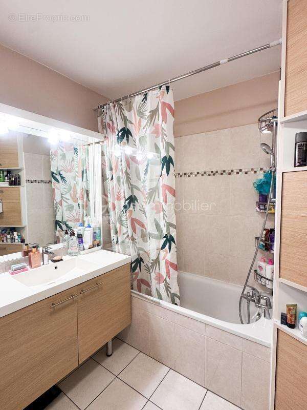 Appartement à ROSNY-SOUS-BOIS