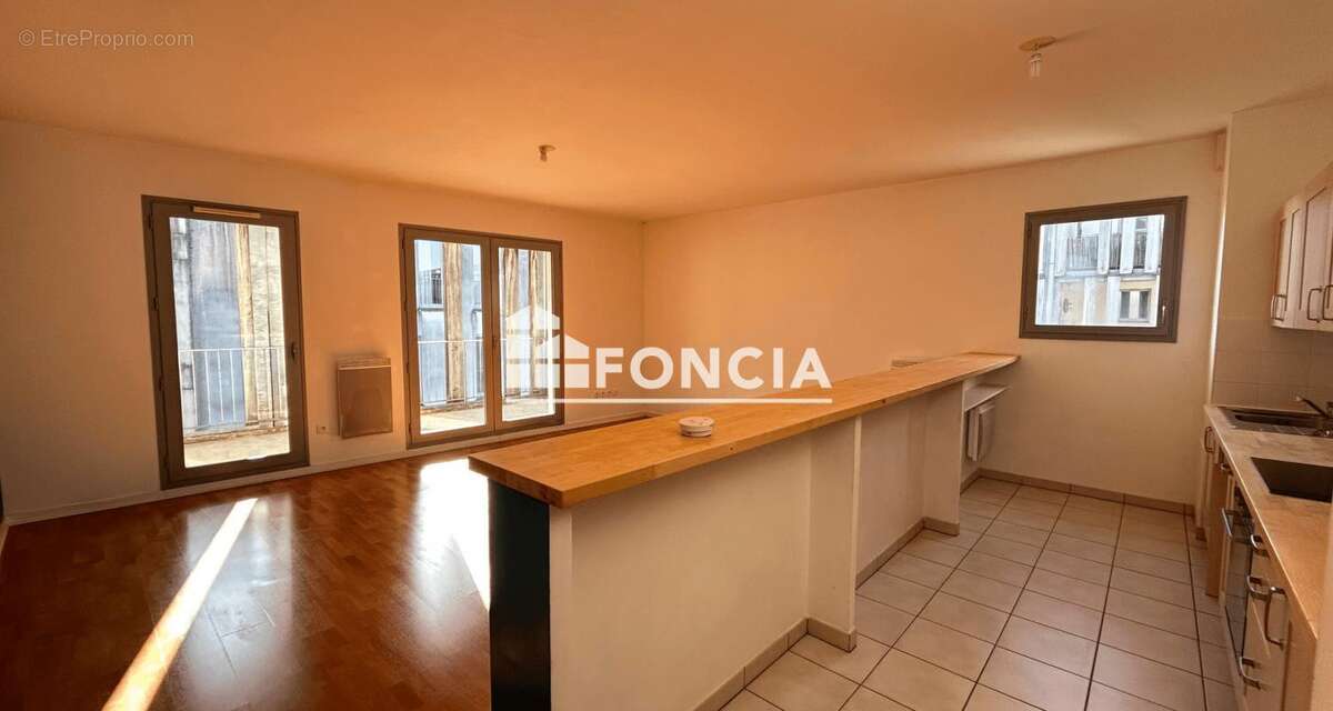 Appartement à BORDEAUX