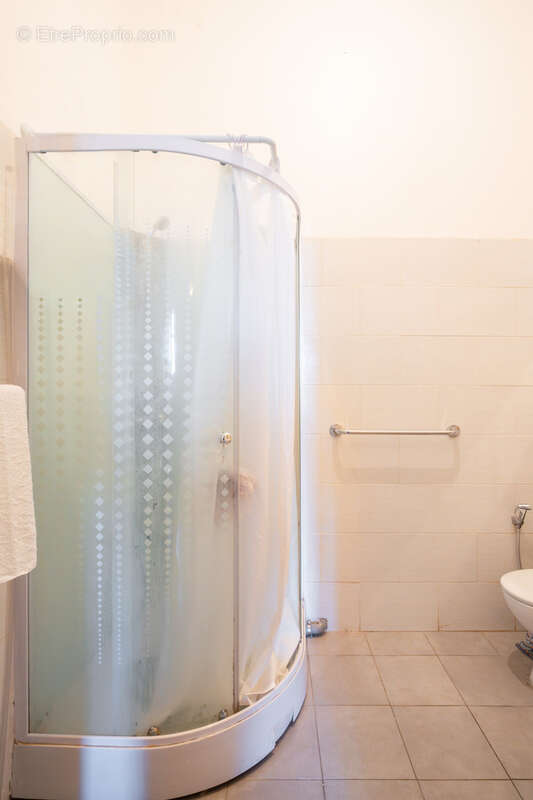 Appartement à MARSEILLE-6E