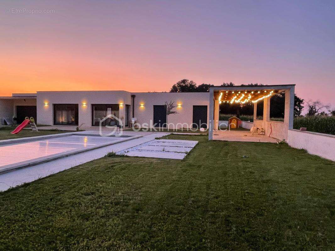 Maison à BOURGOIN-JALLIEU