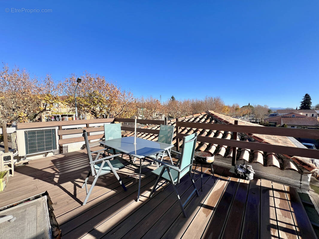 Appartement à SAINTE-TULLE