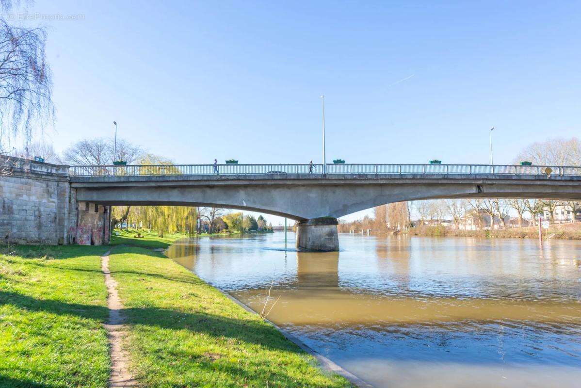Appartement à BEAUMONT-SUR-OISE