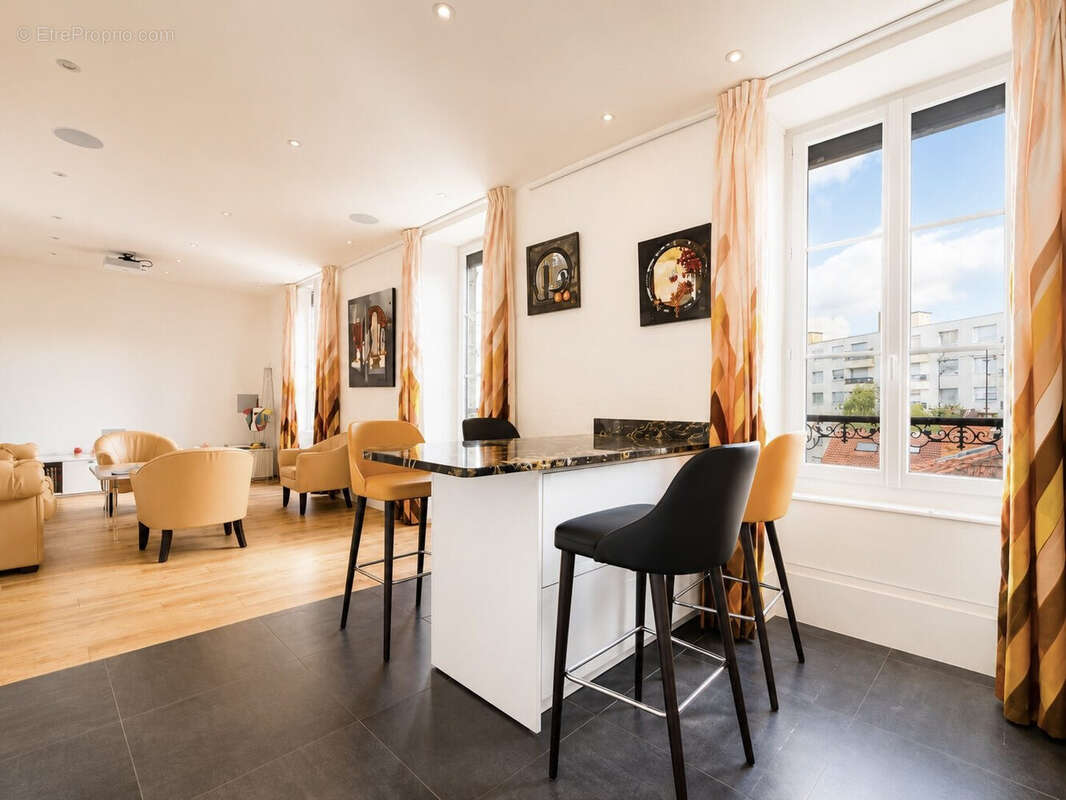 Appartement 85 m² à Chamalieres  - photo 6