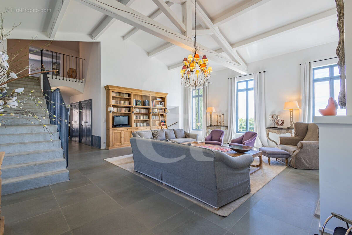 Maison à VAISON-LA-ROMAINE