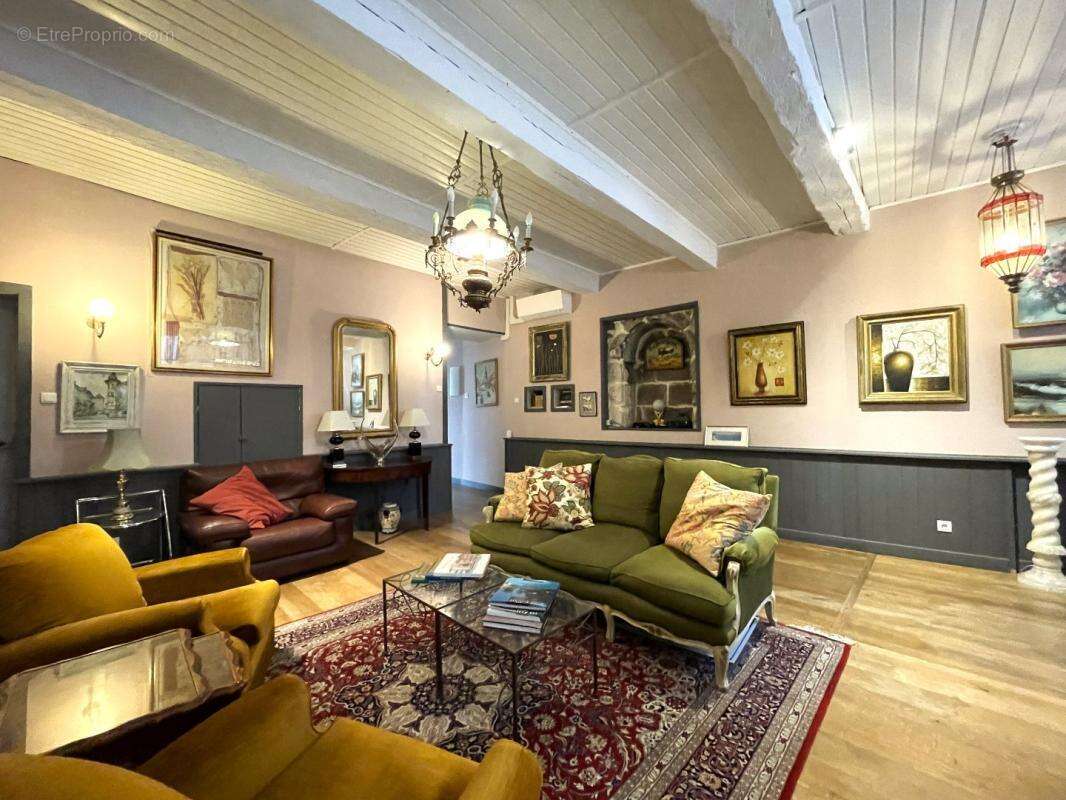 Maison à MUR-DE-BARREZ