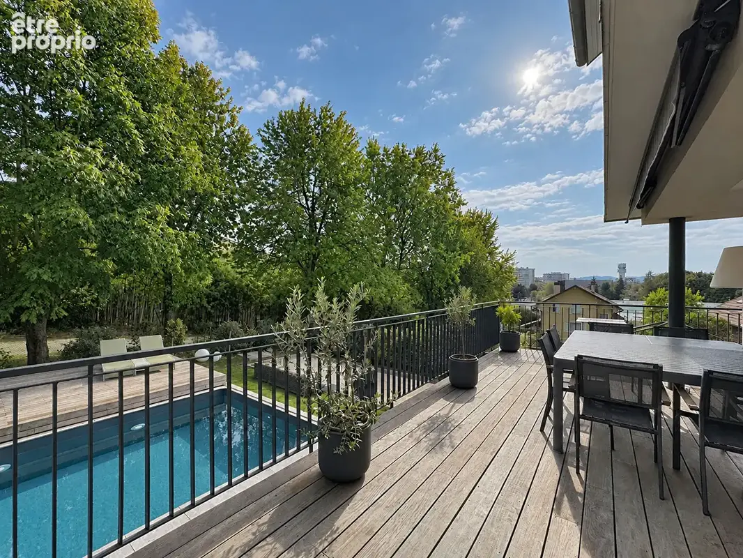 Annecy-le-Vieux - Un T8 familial aux airs de maison - photo 6