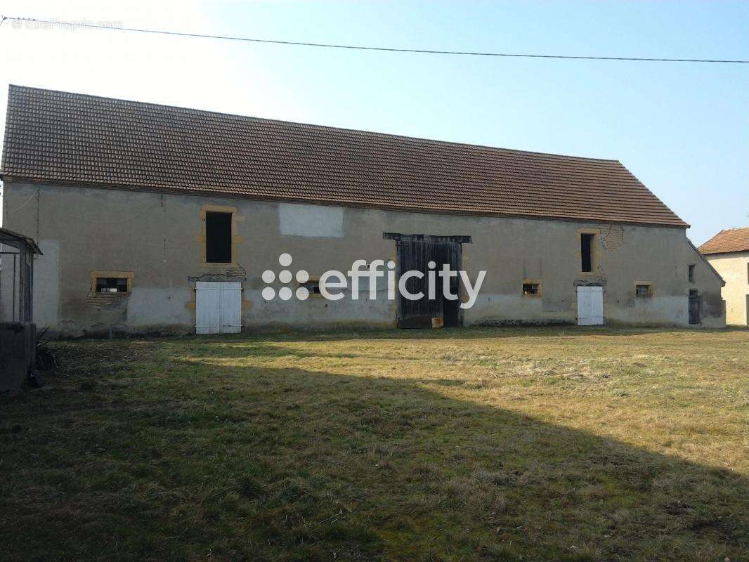 Maison à PIERREFITTE-SUR-LOIRE