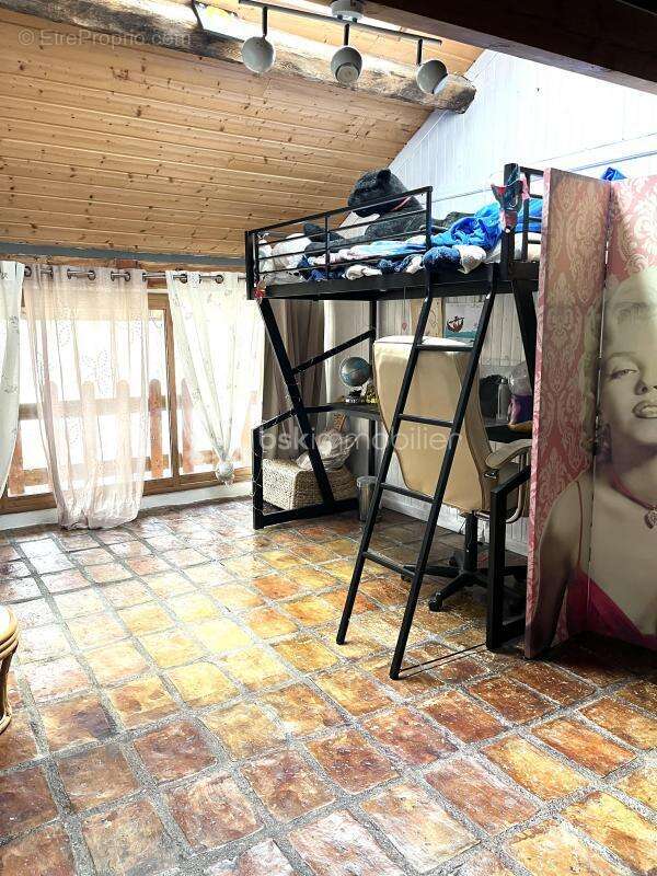 Maison à THORAME-HAUTE