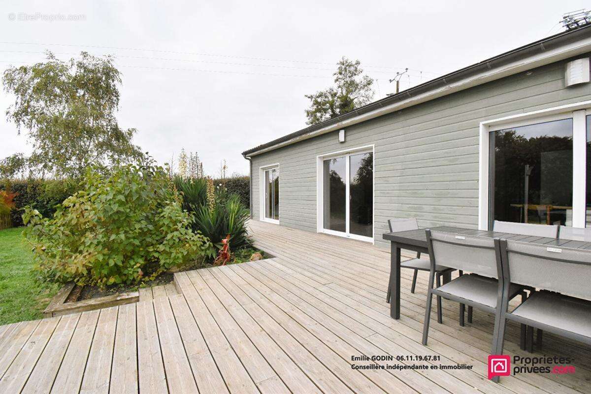 Maison à NUEIL-LES-AUBIERS