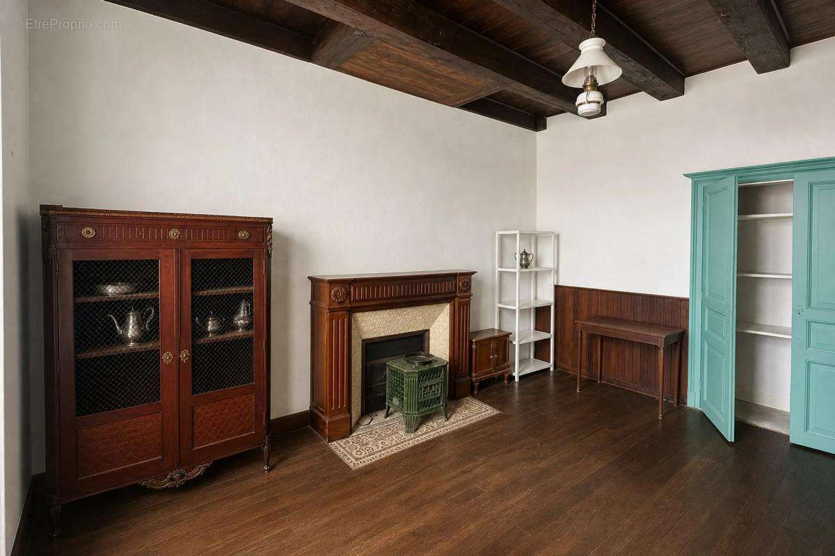 Maison de charme 200m² à Turenne - photo 2