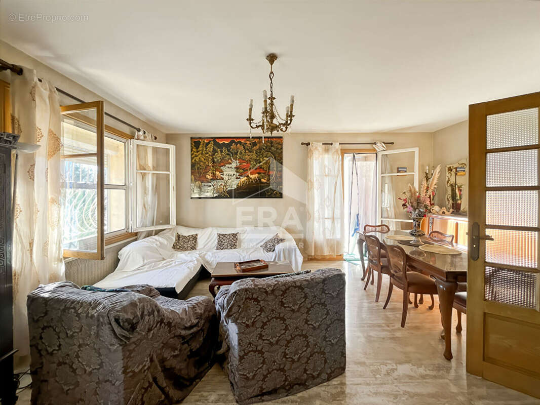 Appartement à MARSEILLE-12E