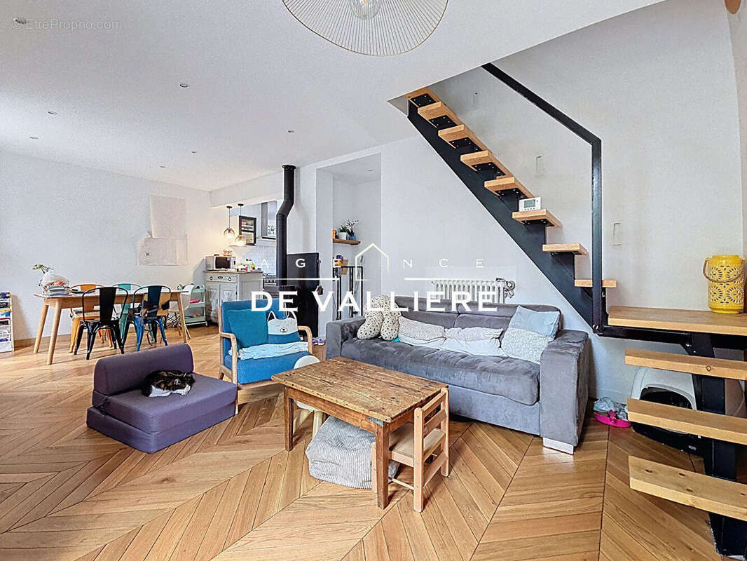 Maison à NANTERRE