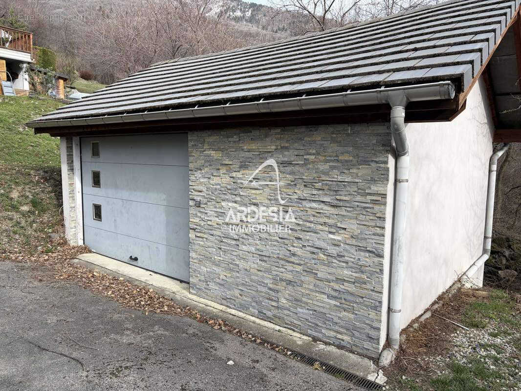 Maison à SAINT-MICHEL-DE-MAURIENNE