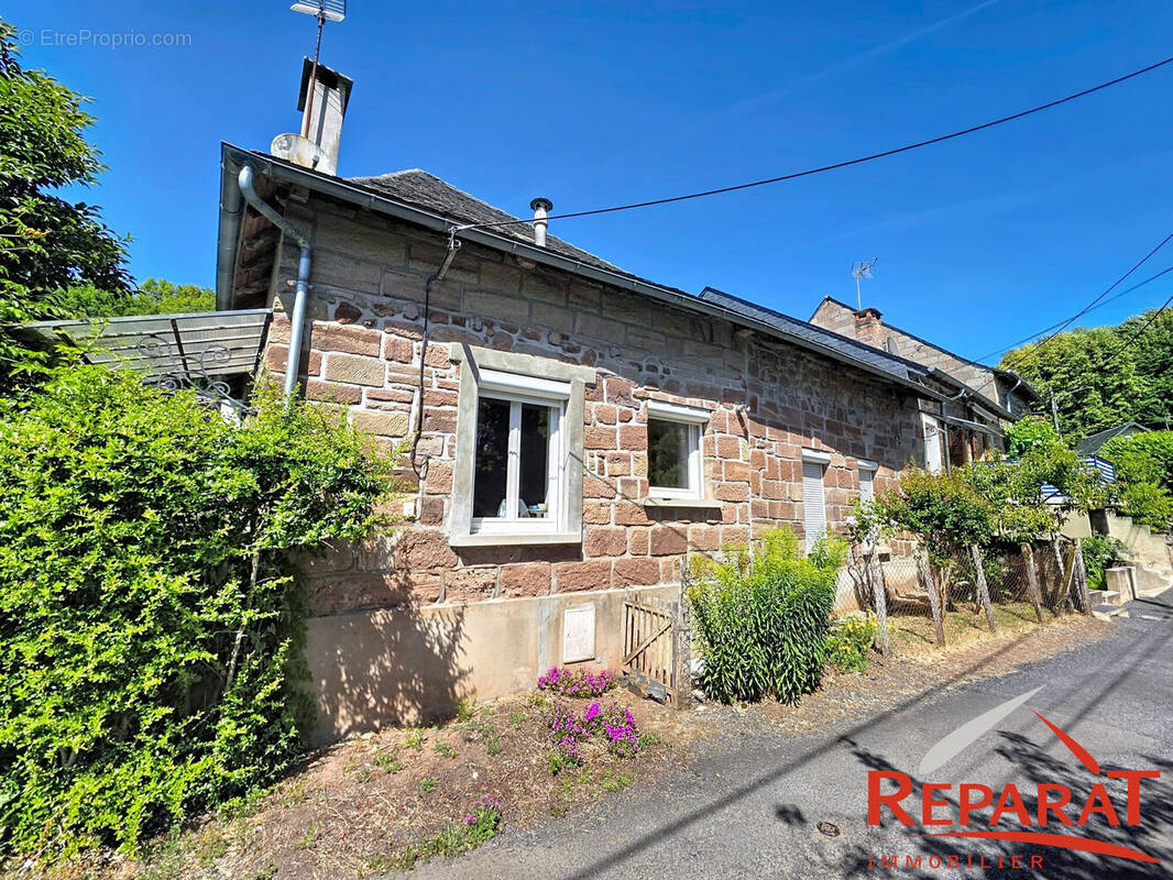 Maison à OBJAT